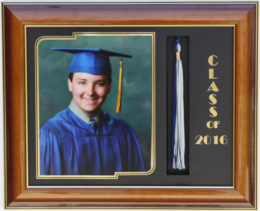 GRADUATION FRAME WITH TASSEL 8X10 PIC WALNUT